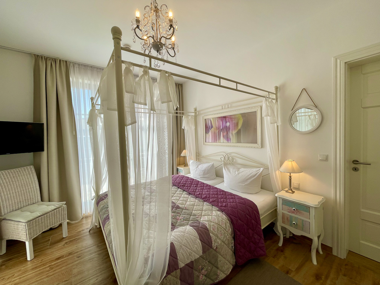 Schlafzimmer 1